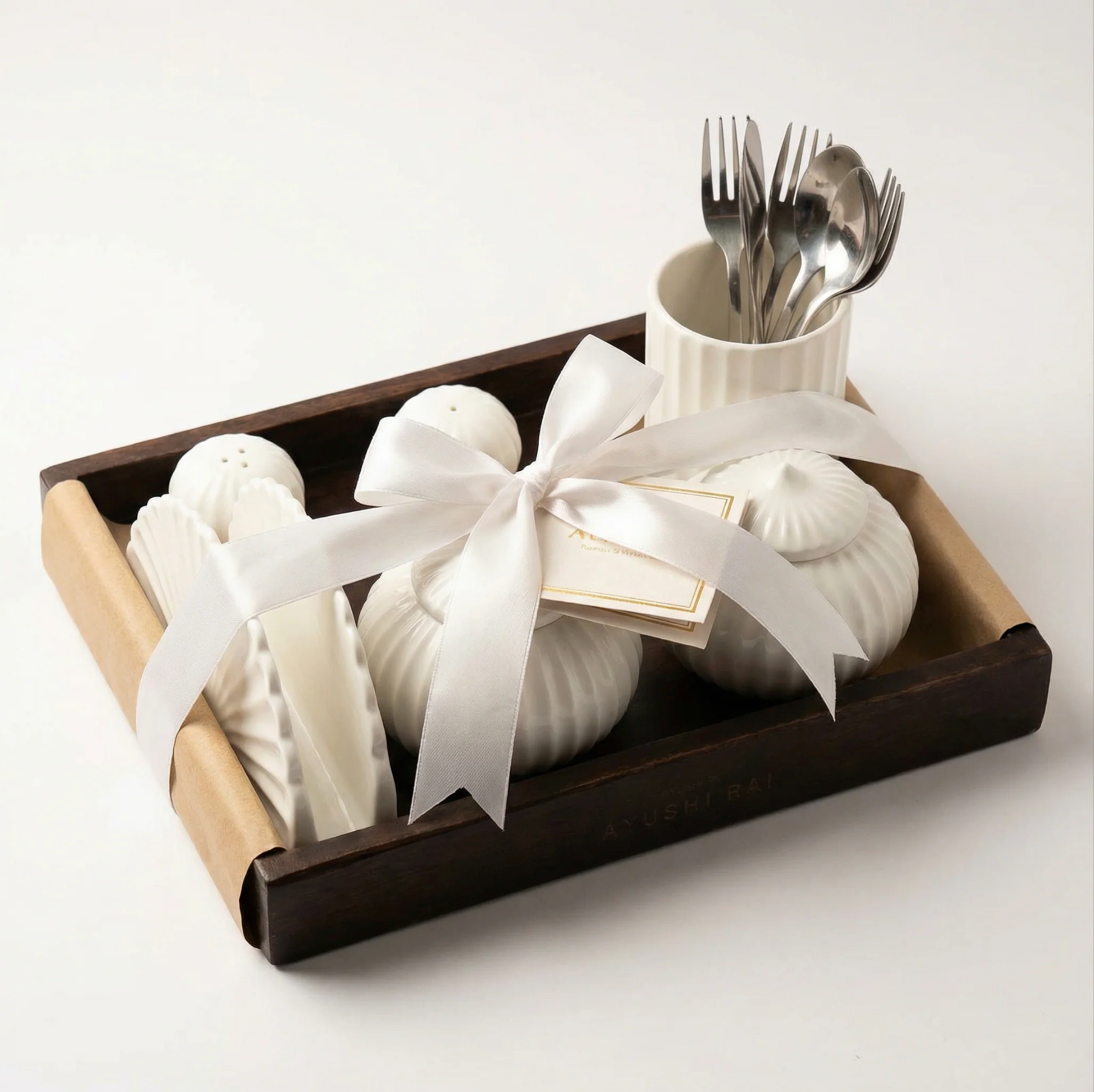 manhattan-zuri-12-wood-fine-china-ribbed-white-serveware