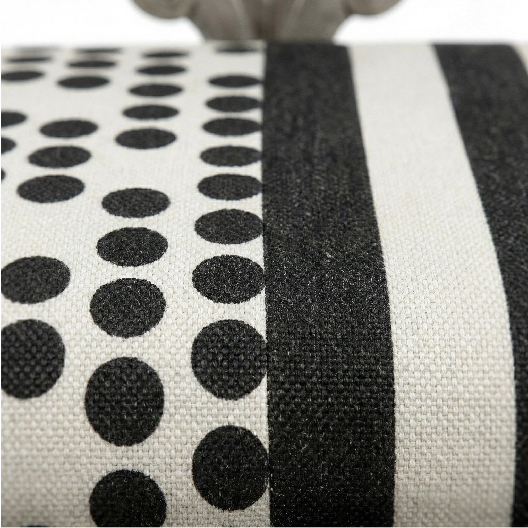 celviano-kiera-48-carved-oak-antique-grey-bench